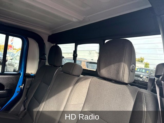Used 2023 Jeep Gladiator Sport AWD/4WD image 22
