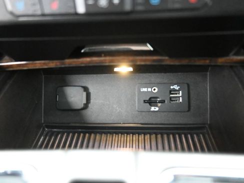 Used 2015 Ford F150 Platinum w/ Trailer Tow Package image 31