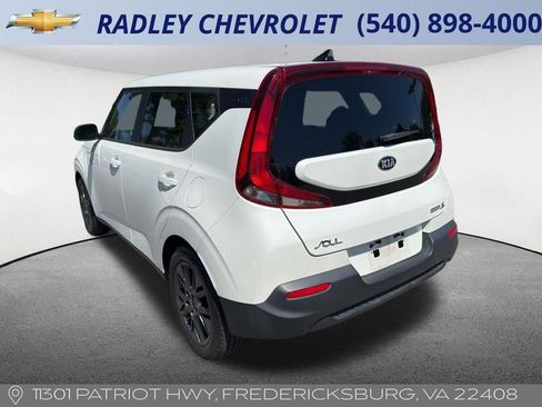 Used 2021 Kia Soul S FWD image 12