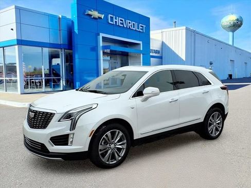 Used 2025 Cadillac XT5 Premium Luxury image 8