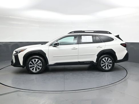 Used 2025 Subaru Outback Premium w/ Popular Package #1 image 8