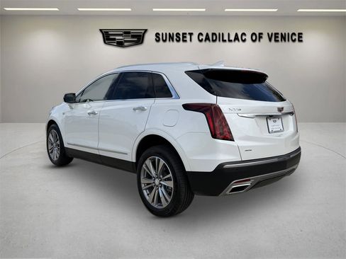 Certified 2025 Cadillac XT5 Premium Luxury image 5