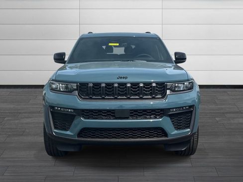 New 2026 Jeep Grand Cherokee L Limited AWD/4WD image 9