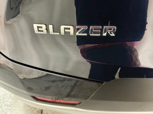 Used 2021 Chevrolet Blazer LT FWD image 6