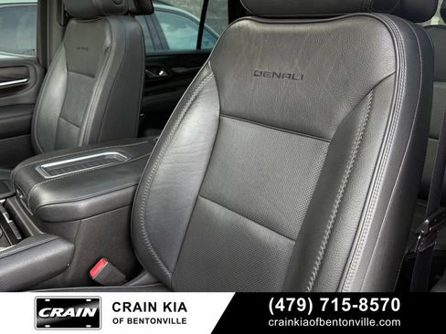 Used 2021 GMC Yukon Denali w/ Denali Premium Package AWD/4WD image 22