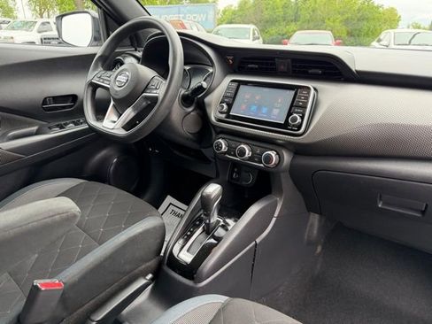 Used 2020 Nissan Kicks S FWD image 10