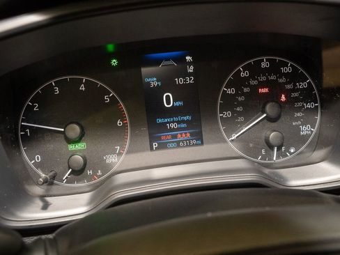 Used 2023 Toyota Corolla LE image 16