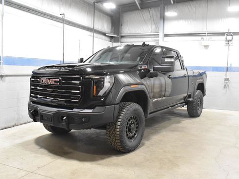 Used 2025 GMC Sierra 2500 AT4X w/ AT4X AEV Edition AWD/4WD image 7