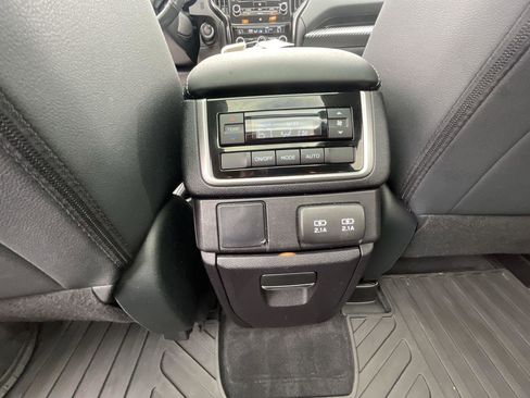 Used 2022 Subaru Ascent Onyx Edition image 22