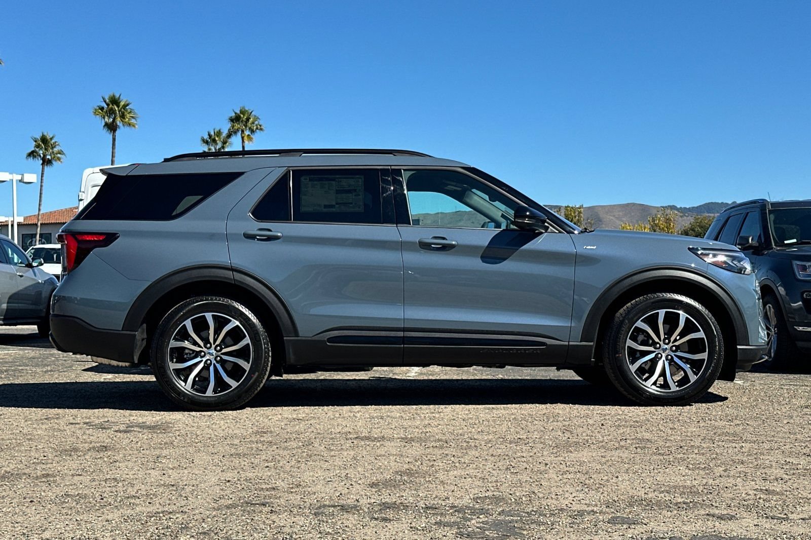 New 2025 Ford Explorer ST-Line RWD image 2