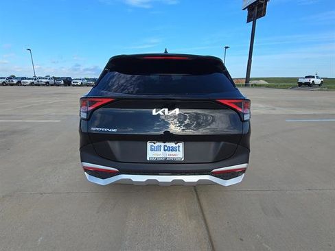 Used 2025 Kia Sportage EX FWD image 7