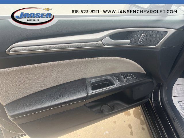 Used 2019 Ford Fusion S FWD image 21
