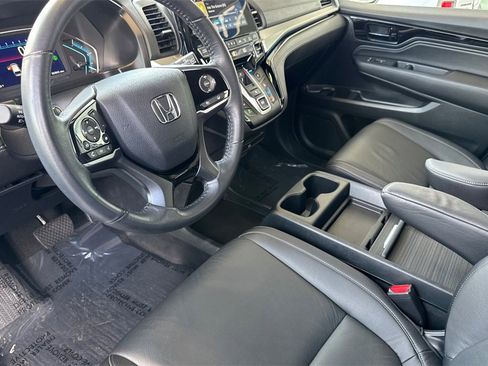 Used 2023 Honda Odyssey Touring image 14