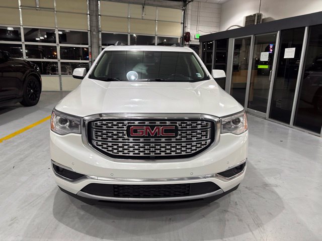 Used 2017 GMC Acadia Denali w/ Technology Package AWD/4WD image 3