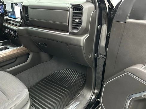 Used 2022 Chevrolet Silverado 1500 RST image 32