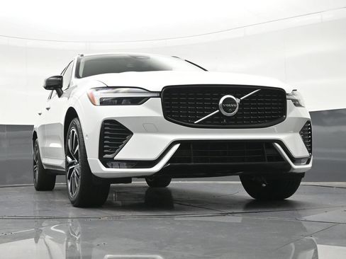 Used 2024 Volvo XC60 B5 Plus w/ Protection Package Premier AWD/4WD image 35