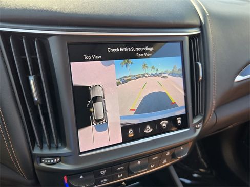 Used 2022 Maserati Levante Modena image 22