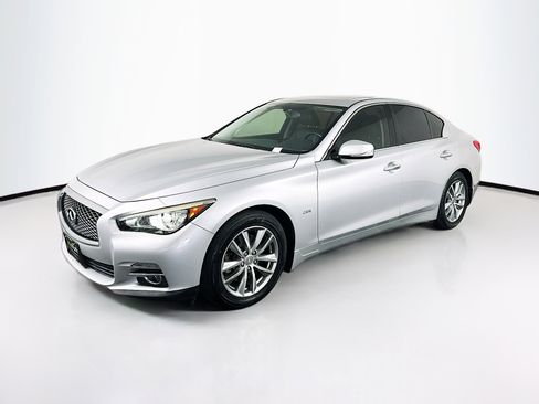 Used 2017 INFINITI Q50 Premium w/ 2.0T Premium Plus Package image 3