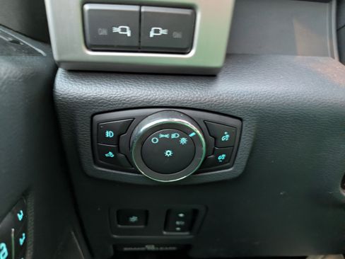 Used 2022 Ford F250 Platinum image 33