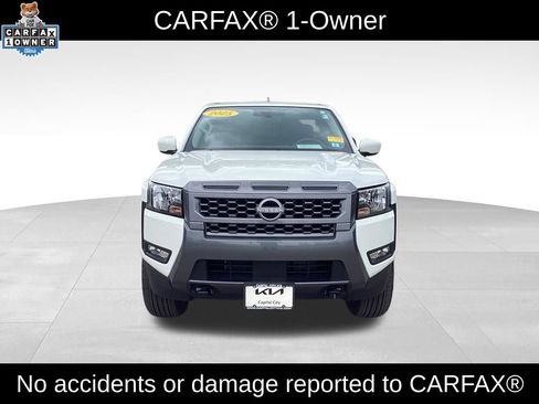 Used 2025 Nissan Frontier SV w/ SV Convenience Package AWD/4WD image 2