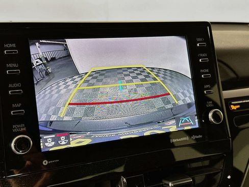 Used 2022 Toyota Camry XSE FWD image 15
