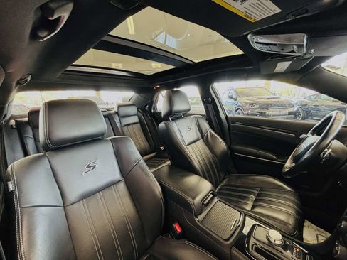 Used 2022 Chrysler 300 S RWD image 34