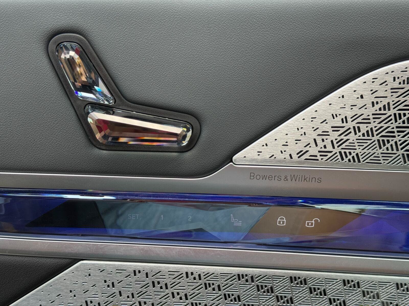 Used 2024 BMW i7 eDrive50 w/ M Sport Package RWD image 18