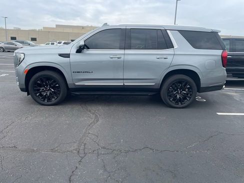 Used 2024 GMC Yukon Denali w/ Max Trailering Package image 3