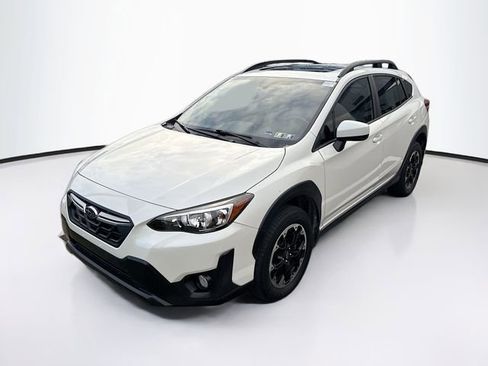 Used 2021 Subaru Crosstrek 2.0i Premium w/ Moonroof Package image 2