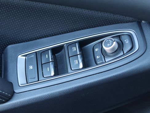 Used 2023 Subaru Ascent Limited w/ Technology Package image 14