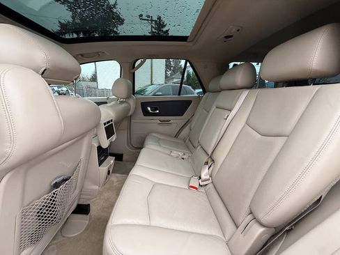 Used 2004 Cadillac SRX V8 w/ Preferred Equipment Group image 23