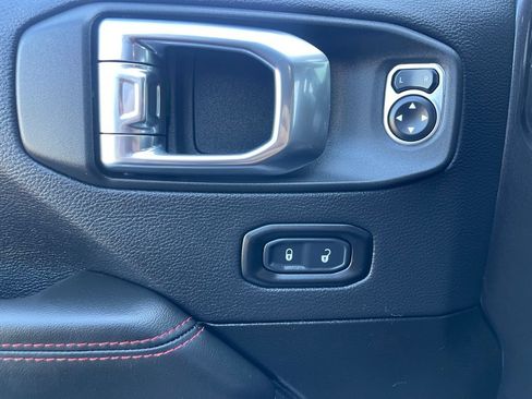 New 2026 Jeep Wrangler Unlimited Rubicon AWD/4WD image 16