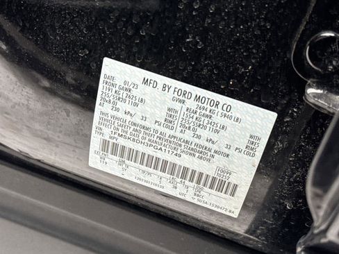 Used 2023 Ford Explorer XLT w/ Equipment Group 202A image 26