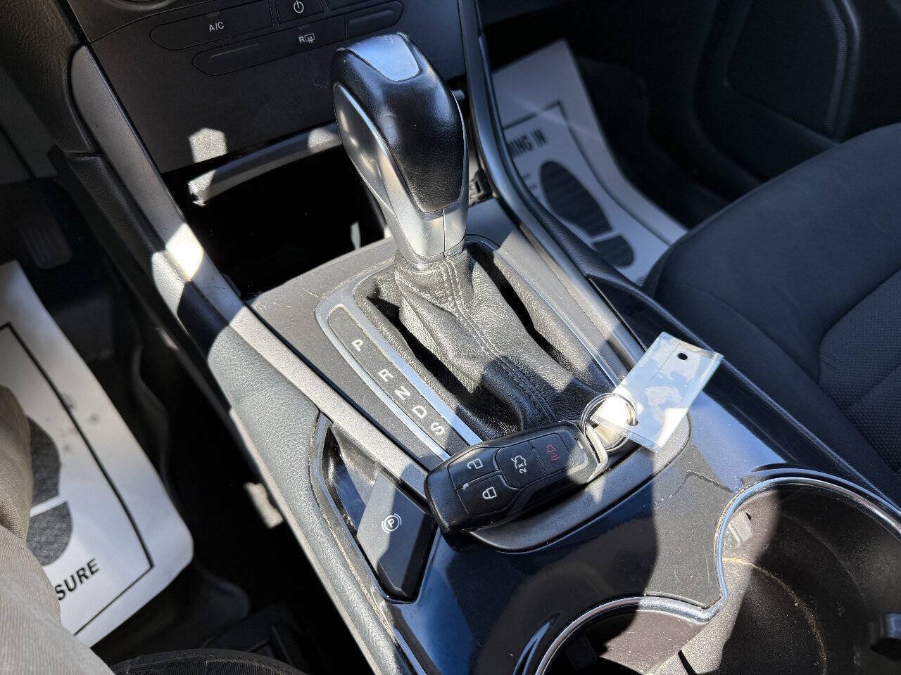 Used 2015 Ford Edge SE FWD image 15