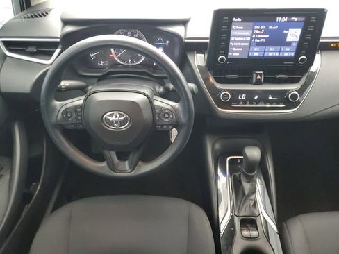 Used 2022 Toyota Corolla LE image 17