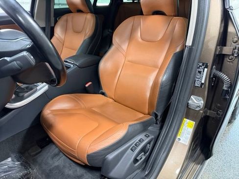 Used 2015 Volvo V60 T5 Cross Country AWD/4WD image 21