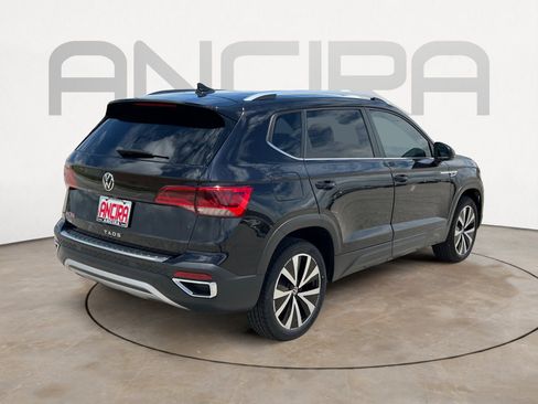 Used 2023 Volkswagen Taos SE FWD image 10