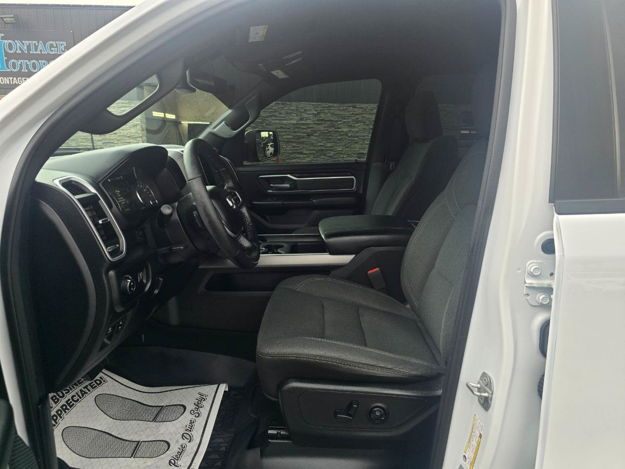 Used 2020 RAM 1500 Big Horn AWD/4WD image 13
