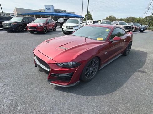 Used 2018 Ford Mustang GT Premium w/ GT Performance Package RWD image 15