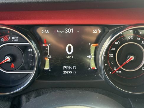 Used 2019 Jeep Wrangler Unlimited Rubicon image 15