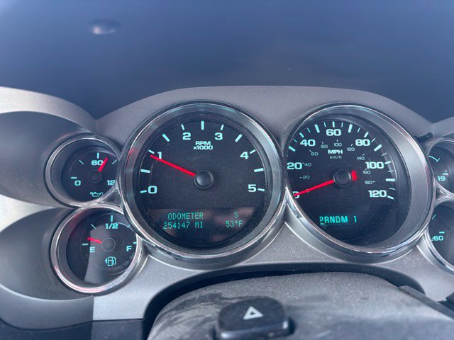 Used 2011 Chevrolet Silverado 2500 LT w/ Interior Plus Package AWD/4WD image 28