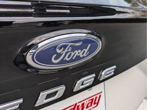 Certified 2023 Ford Edge SEL w/ Convenience Package image 9