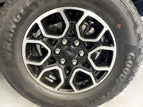 Used 2022 Ford F150 XLT w/ Equipment Group 302A High image 34