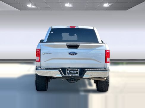 Used 2016 Ford F150 XLT image 10