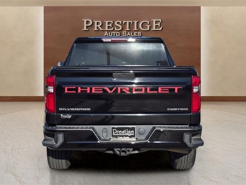 Used 2021 Chevrolet Silverado 1500 Custom image 39