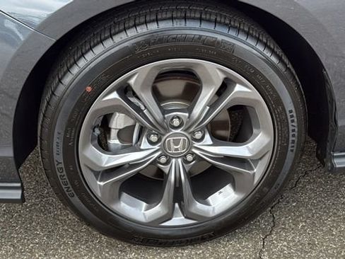 Used 2023 Honda Accord EX image 8