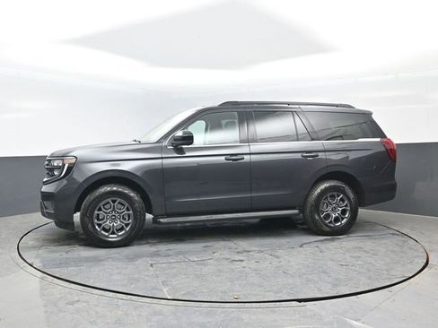 Used 2025 Ford Expedition Active image 4