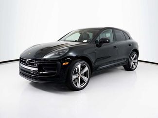 New 2025 Porsche Macan AWD/4WD video 1