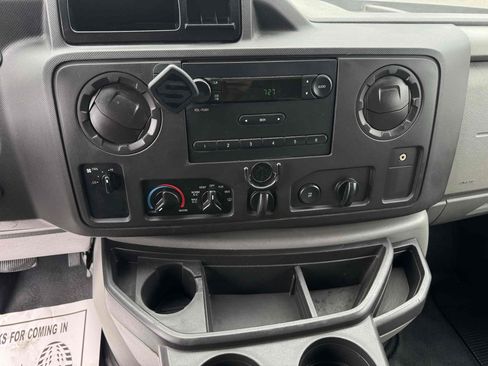 Used 2013 Ford E-150 and Econoline 150 RWD image 10