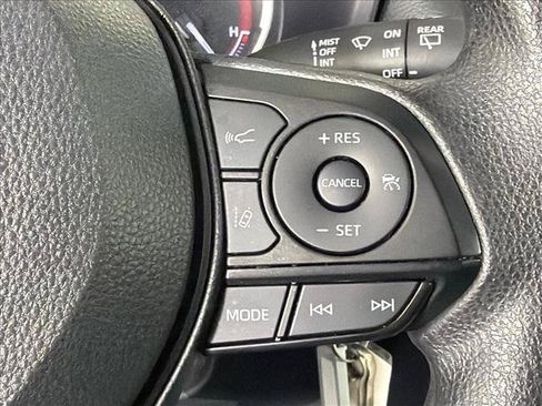 Used 2024 Toyota RAV4 LE FWD image 25
